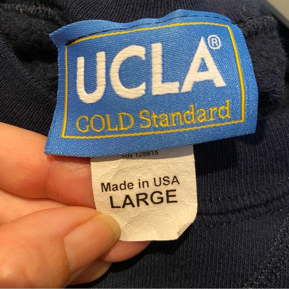 Vintage UCLA Gold Standard Navy Sweatshirt Size Large-Made in USA-Unisex - Picture 4 of 5